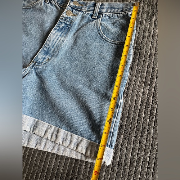 Y2K Vintage Jean Shorts | Size 9/10 - Picture 7 of 8